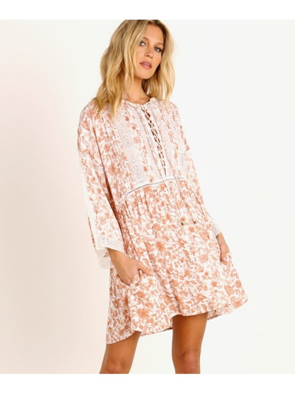 NWT Kivari Florence Floral Print Baby Doll Dress Women's Size Medium